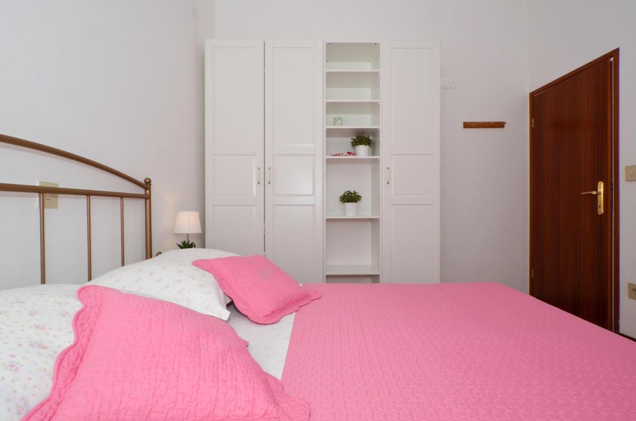 Apartmani Basic 1 Spalato Esterno foto